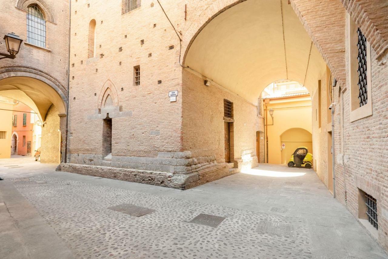 Lo Scrigno Delle 2 Torri! Nel Cuore Del Centro, Vicino A Via Rizzoli Bologna Ngoại thất bức ảnh