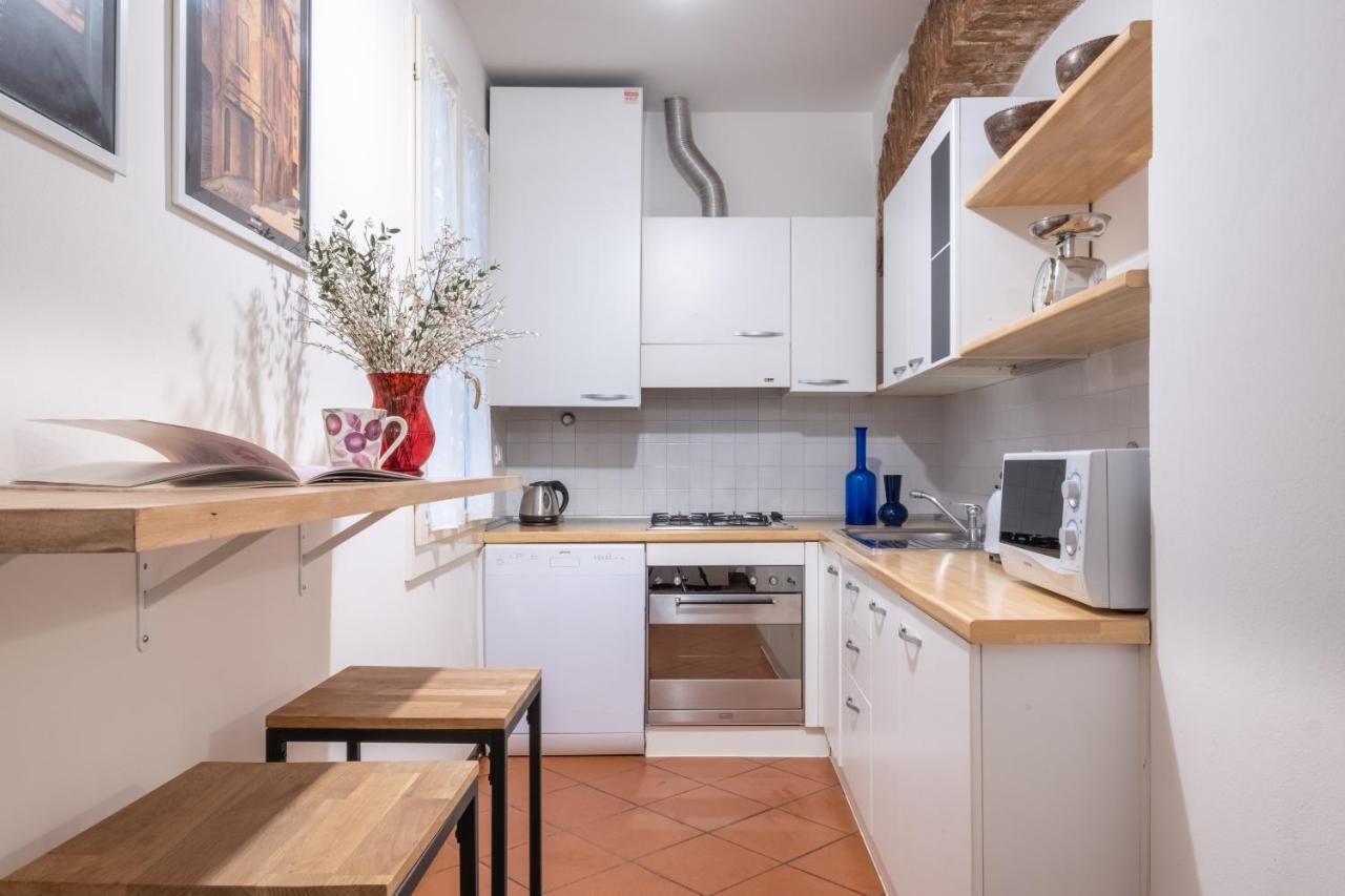 Lo Scrigno Delle 2 Torri! Nel Cuore Del Centro, Vicino A Via Rizzoli Bologna Ngoại thất bức ảnh